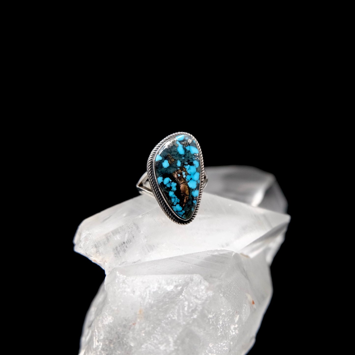Kingman Turquoise Ring {8}