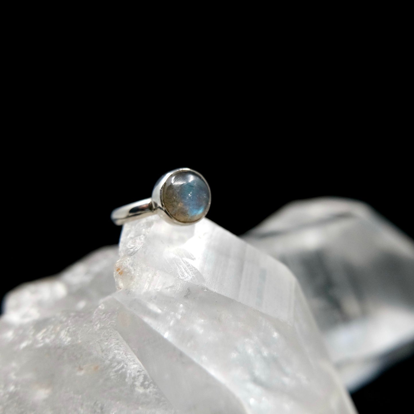 Labradorite Ring {8}