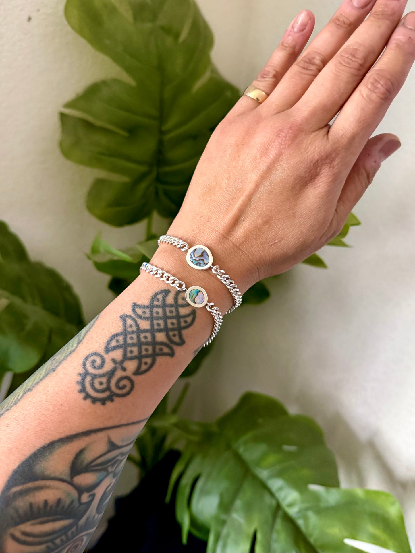 Abalone Bracelet {6.75"}