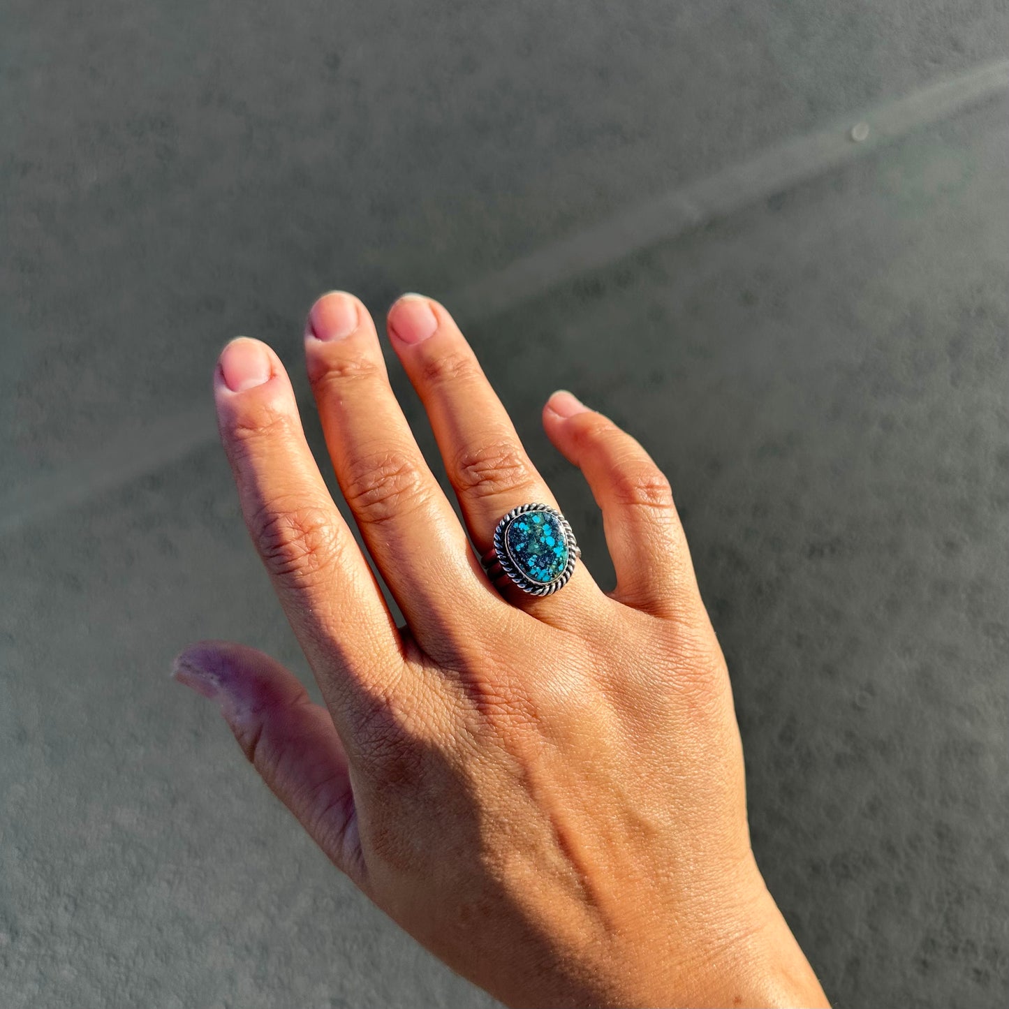 Kingman Turquoise Ring {6.5}