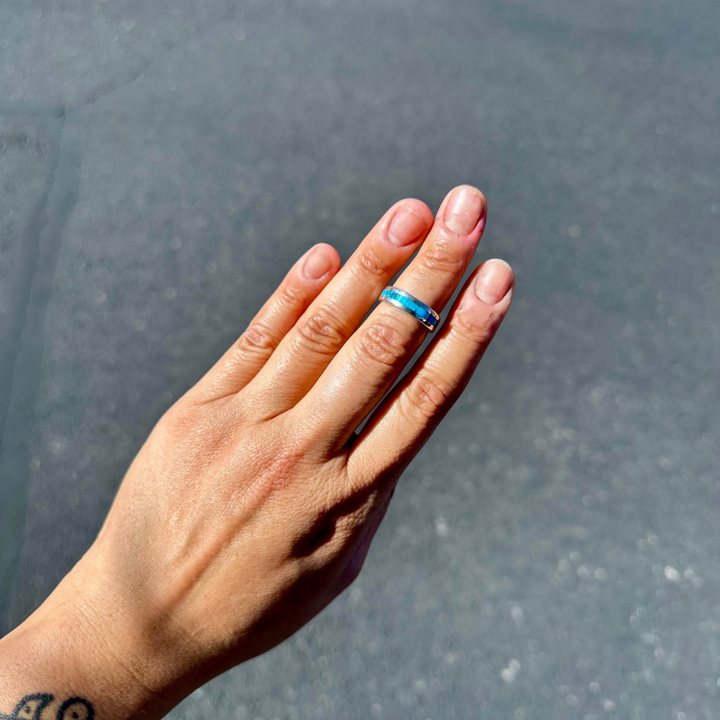 Kingman Turquoise Inlay Ring {6.5}
