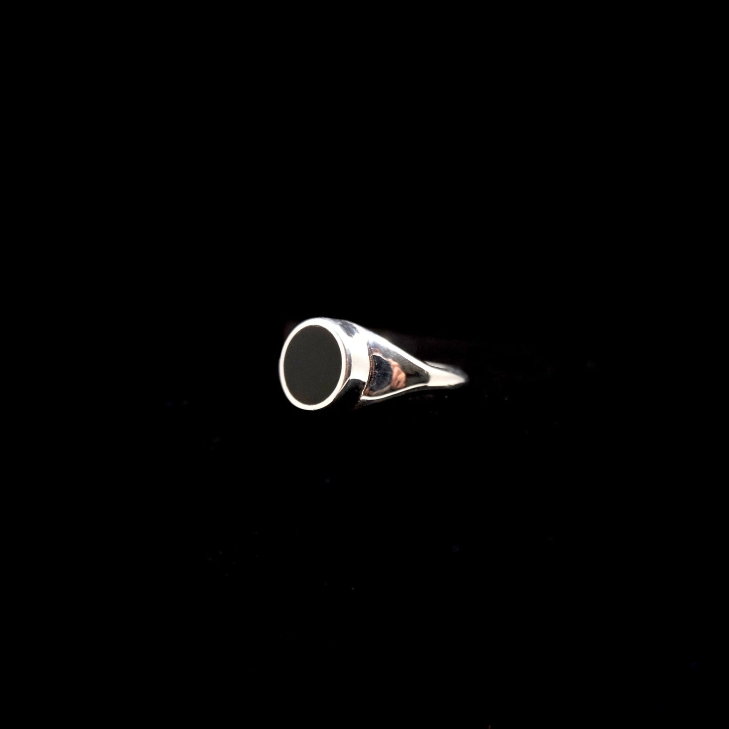 Onyx Signet Ring {4.5}