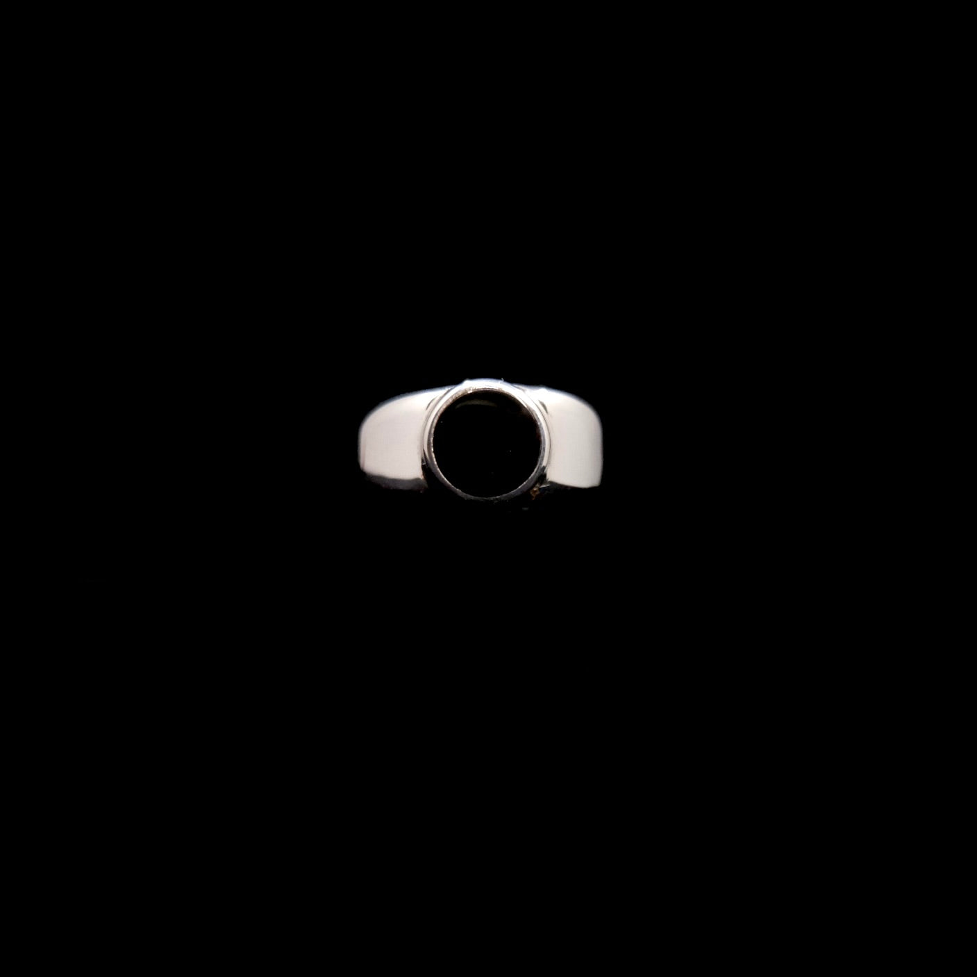 Black Onyx Signet Ring {7.5}