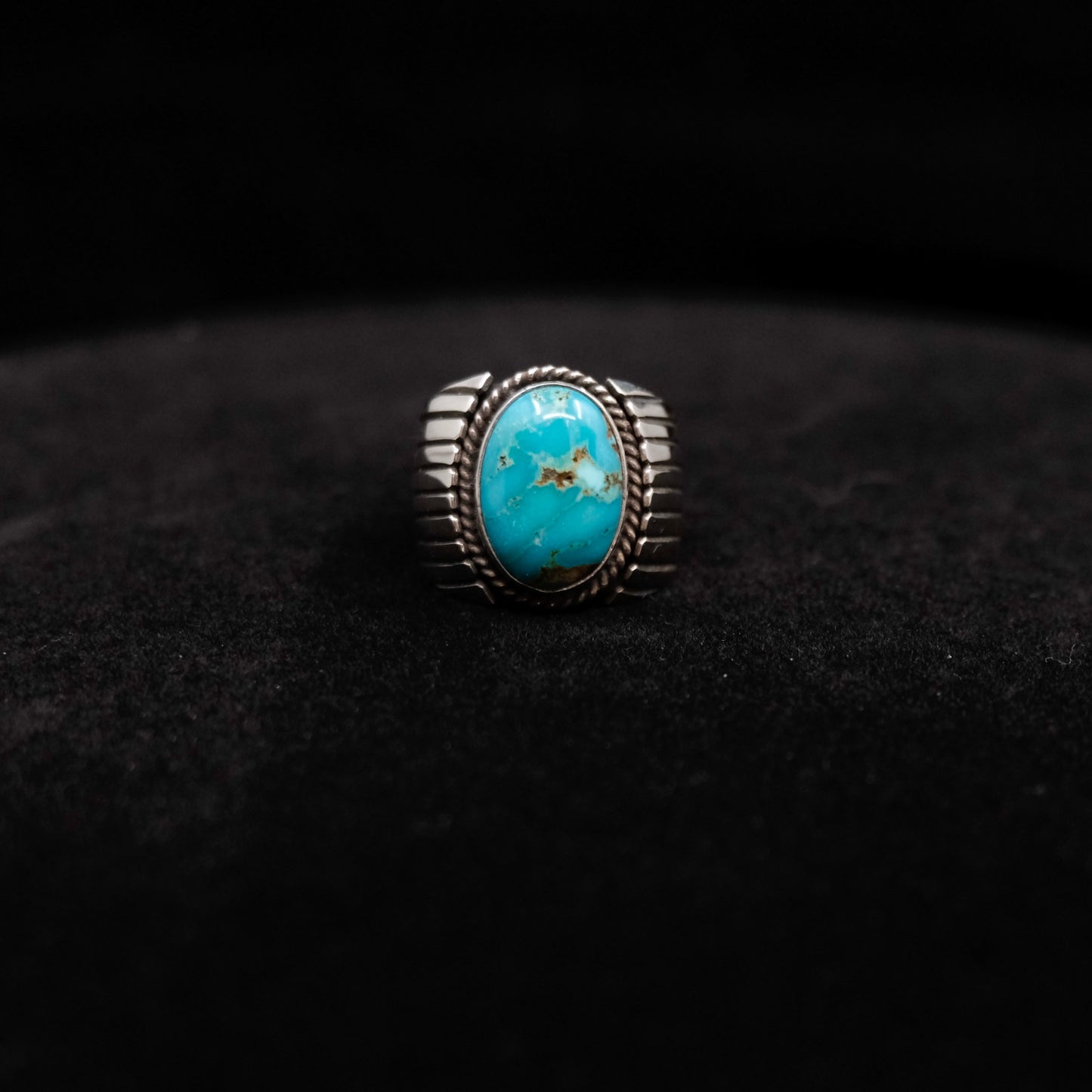 Kingman Turquoise Crown Ring {8-8.5}