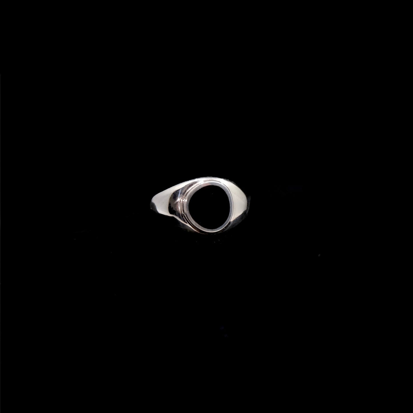 Onyx Free Form Signet Ring {8}