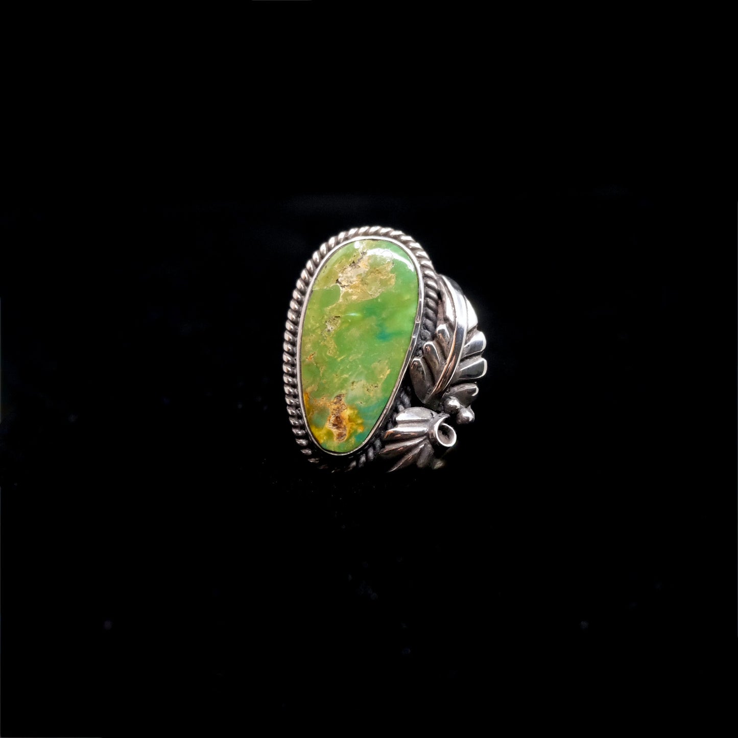 Stone Mountain Leaf Bloom Ring {7.5}