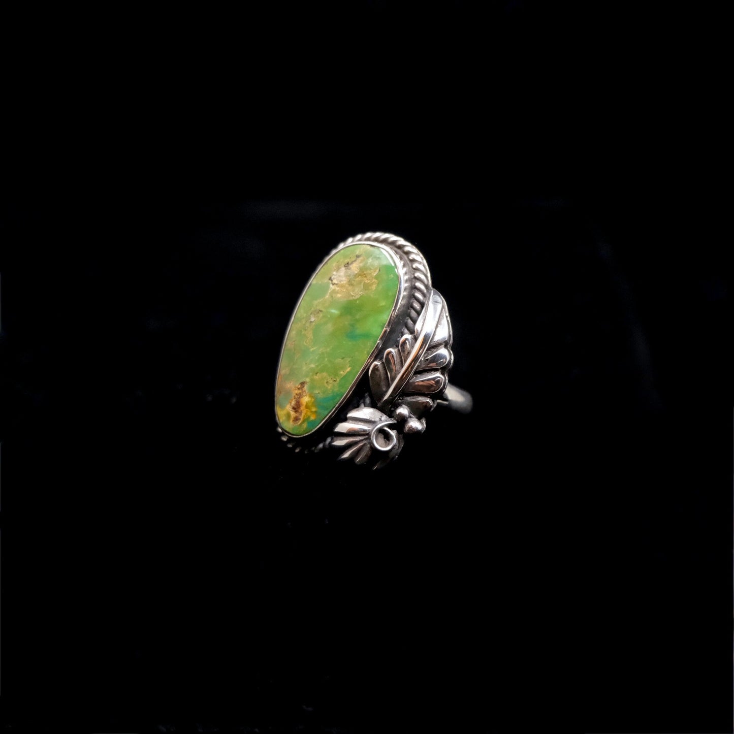 Stone Mountain Leaf Bloom Ring {7.5}