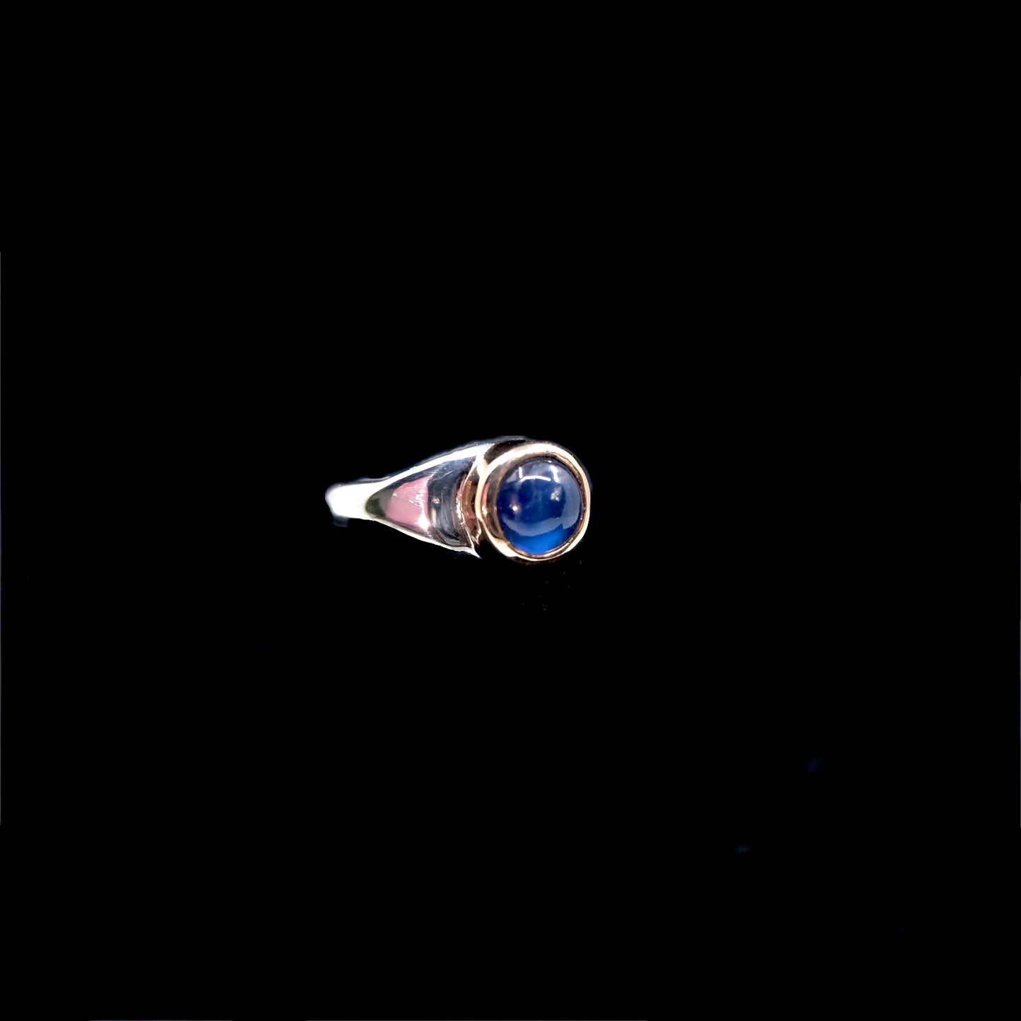 Moonstone Signet Ring {7.25}