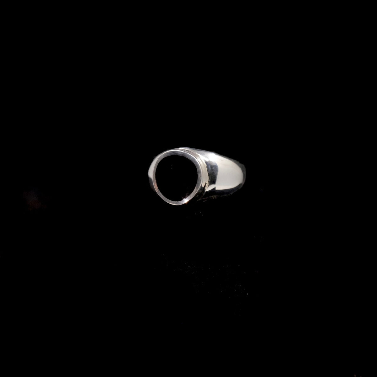 Onyx Freeform Signet Ring {7.5}