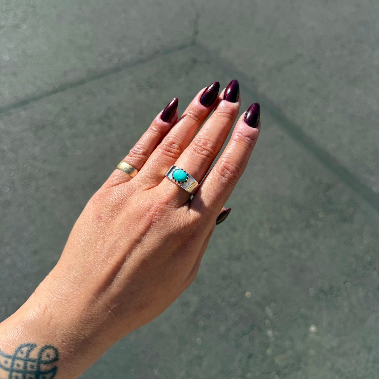 Stone Mountain Unisex Cigar Ring {9.5}