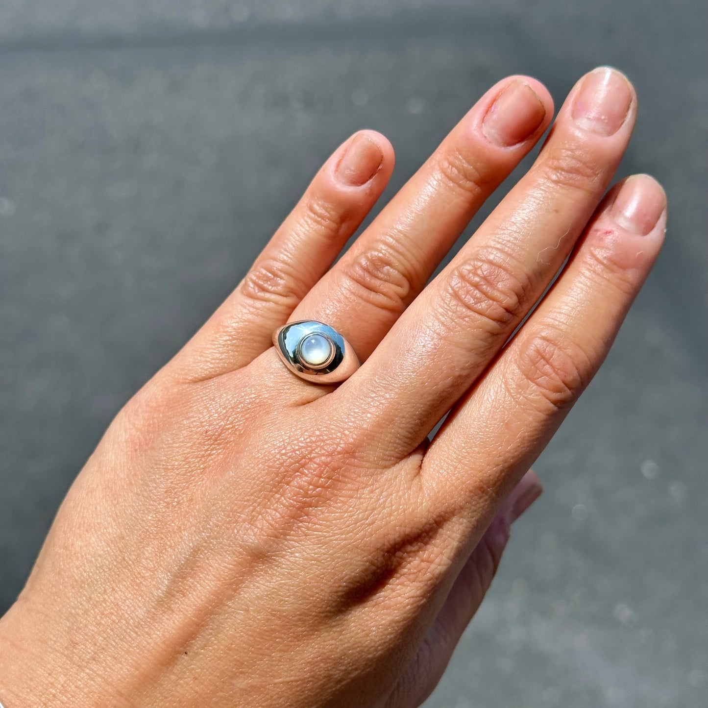Velora with Mother of Pearl {6.5}