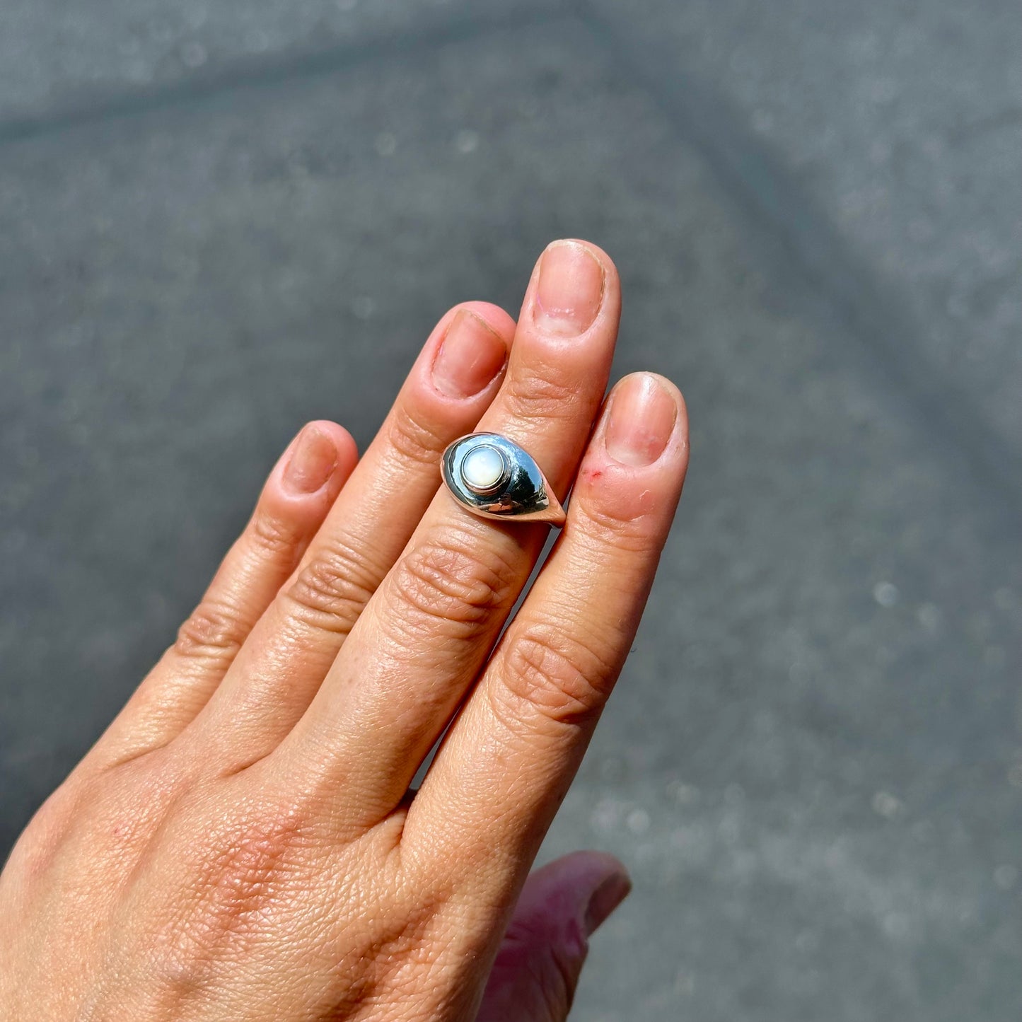 Velora with Mother of Pearl {6.5}