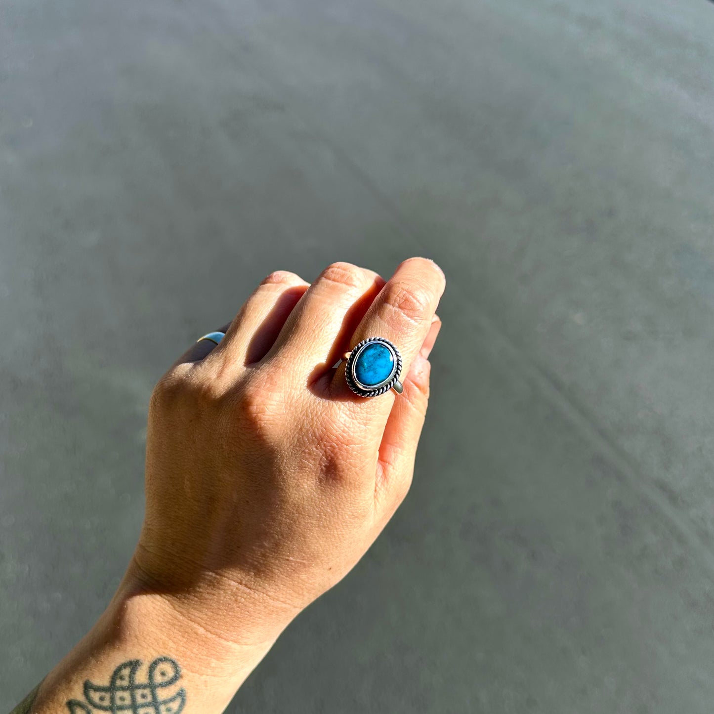 Kingman Turquoise Ring {8.5}